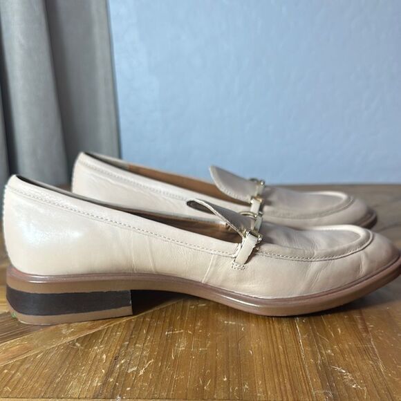 Franco Sarto Cream Flats with Metallic Accent - Picture 7 of 8